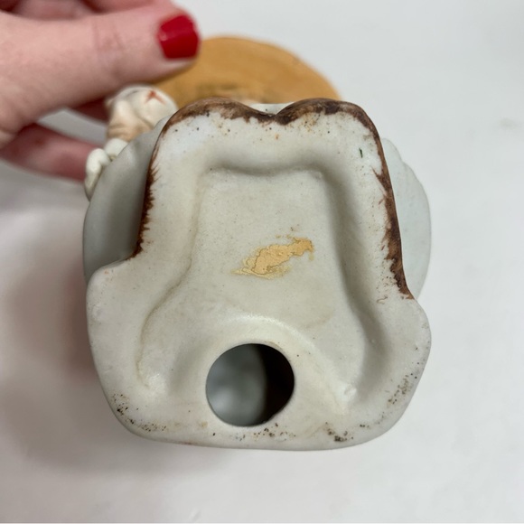 Vintage porcelain girl with kitty cat. Pretty Curly haired girl - Picture 7 of 7